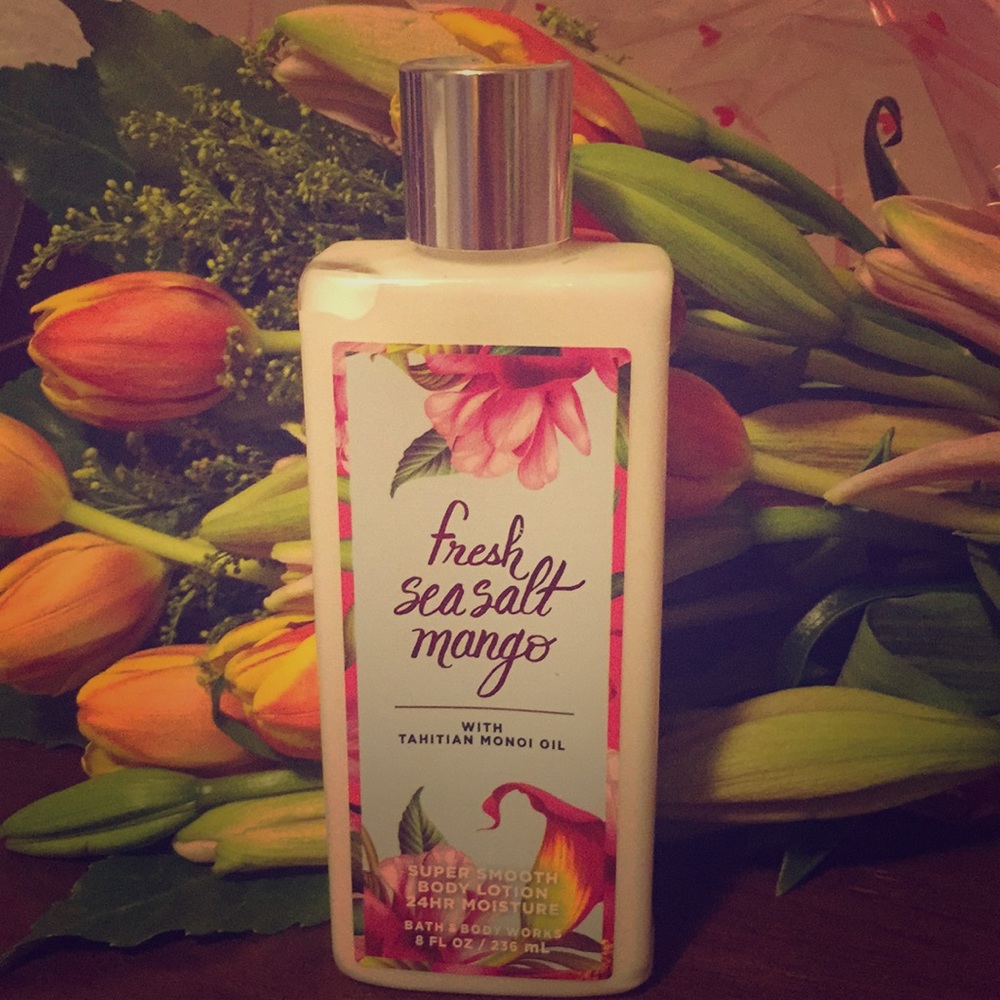 Bath and body works body lotion
